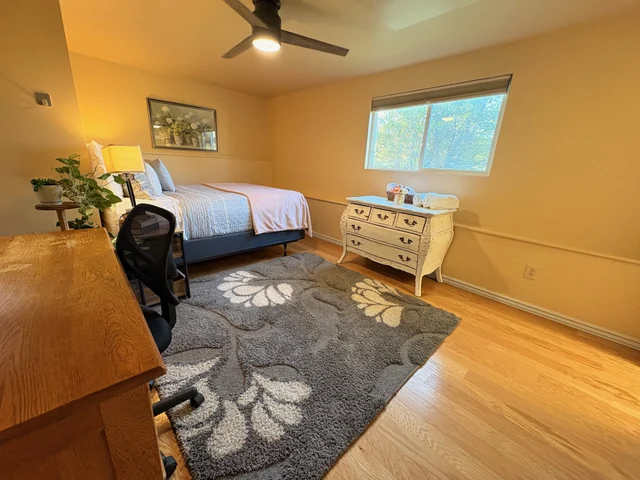 Bedroom 5 image 1