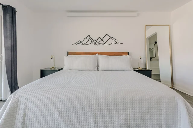 Bedroom 3 image 1