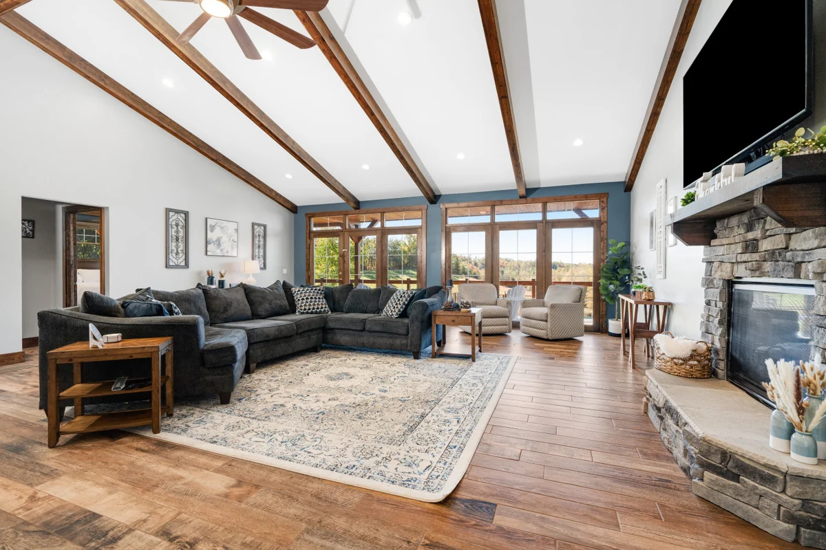 Home in Campton property photo 4