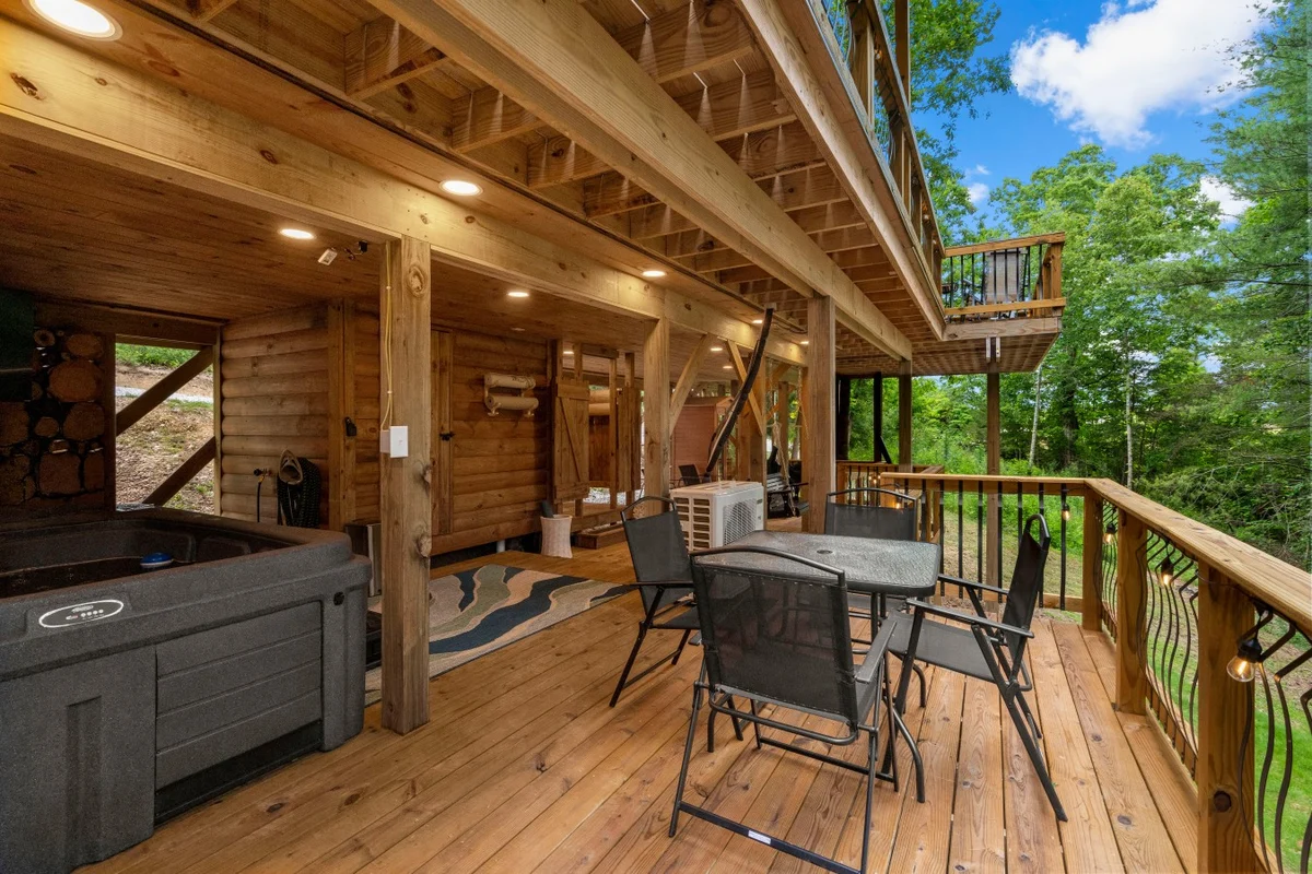 Home in Campton property photo 2