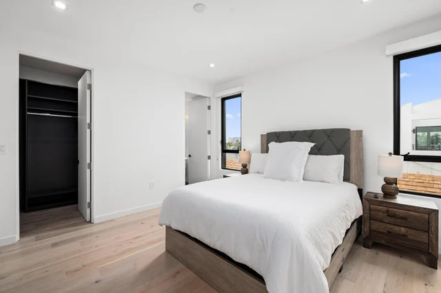 Bedroom 3 image 1