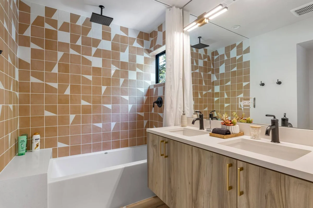 Tropical Hideaway: Pool & Speakeasy - Sleeps 10 #14