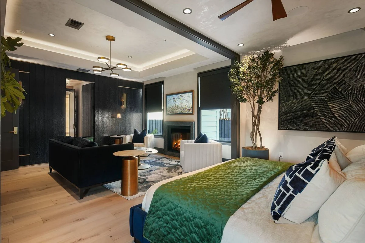 Historic Victorian Estate: Lap Pool & Fire Lounge #8