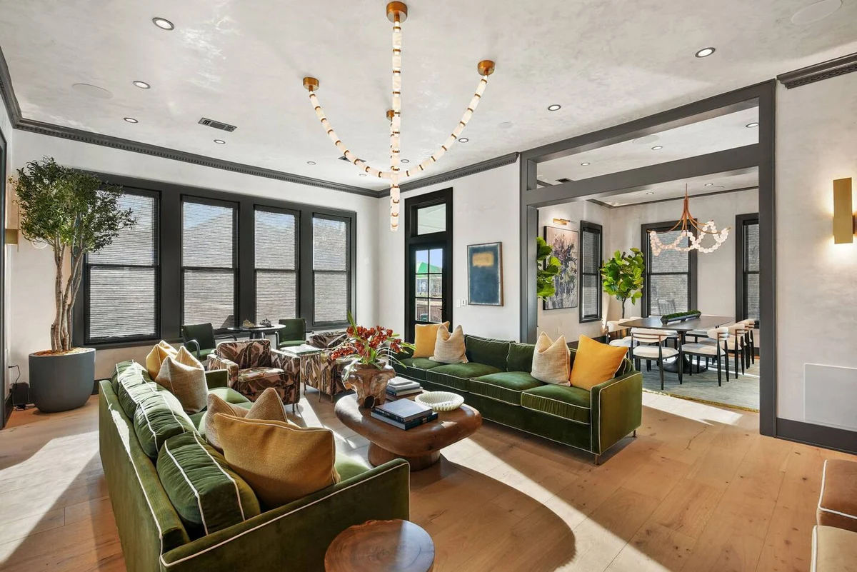 Historic Victorian Estate: Lap Pool & Fire Lounge #107