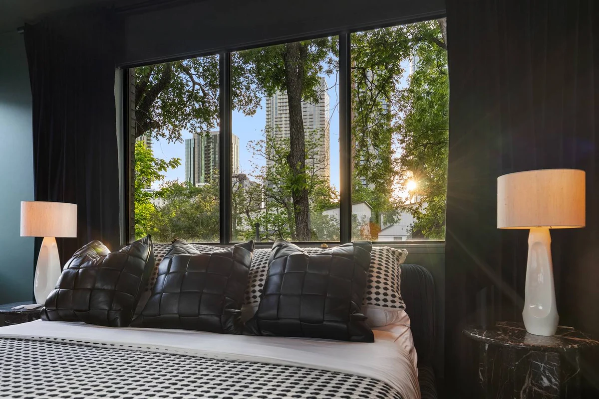 Historic Victorian Estate: Lap Pool & Fire Lounge #117