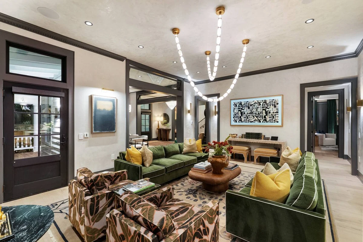 Historic Victorian Estate: Lap Pool & Fire Lounge #121