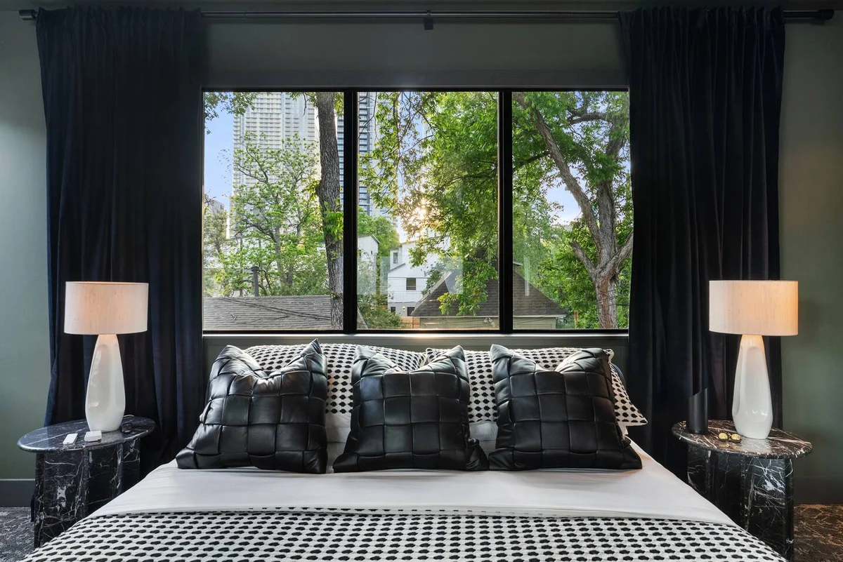 Historic Victorian Estate: Lap Pool & Fire Lounge #123