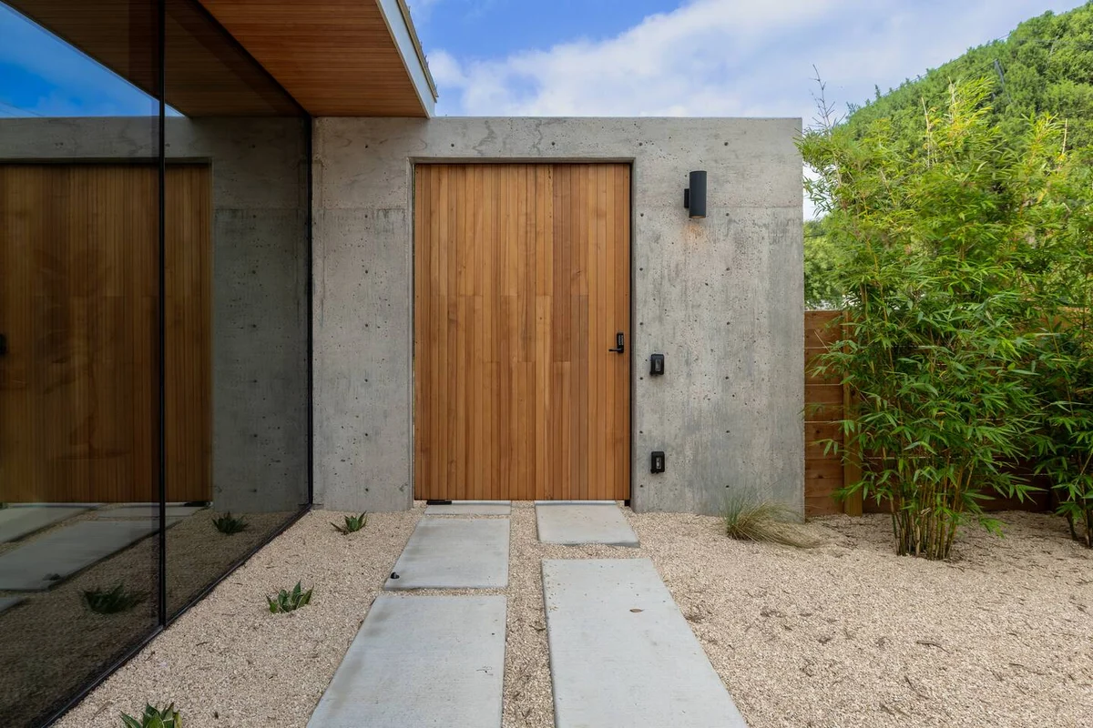 Desert Modern Escape: Cowboy Pool & Firelit Patio #29