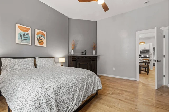 BEDROOM image 1
