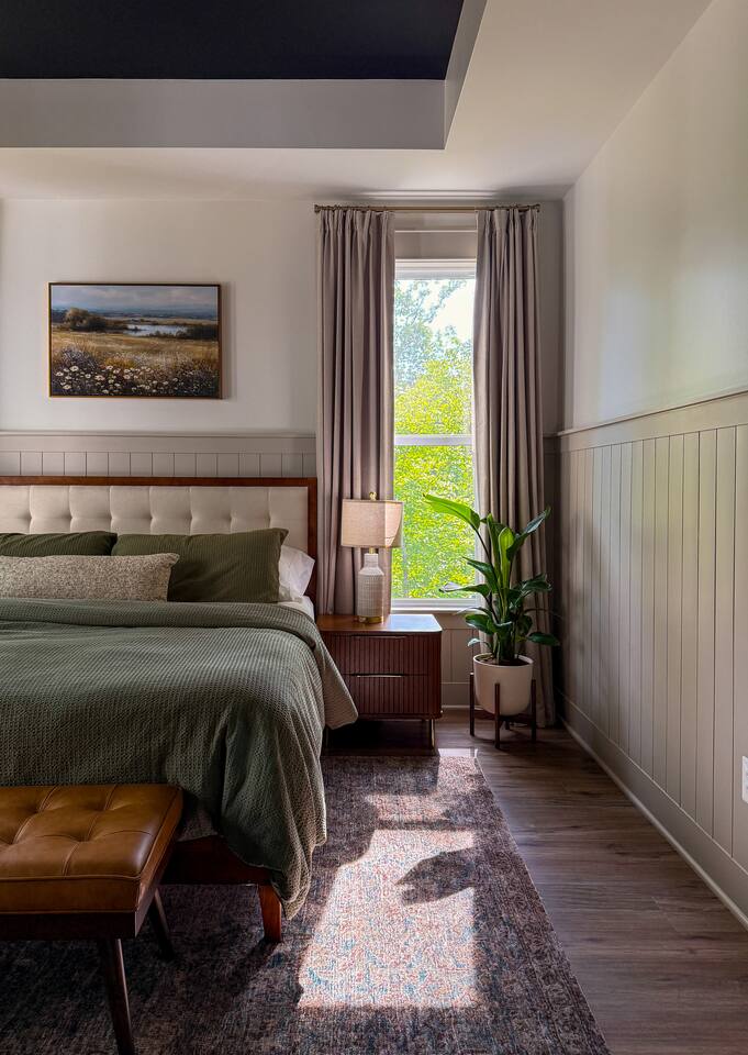 BEDROOM image 1