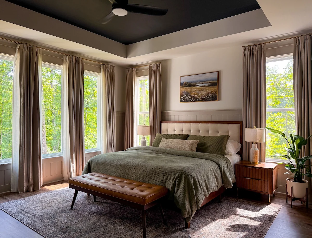BEDROOM image 1