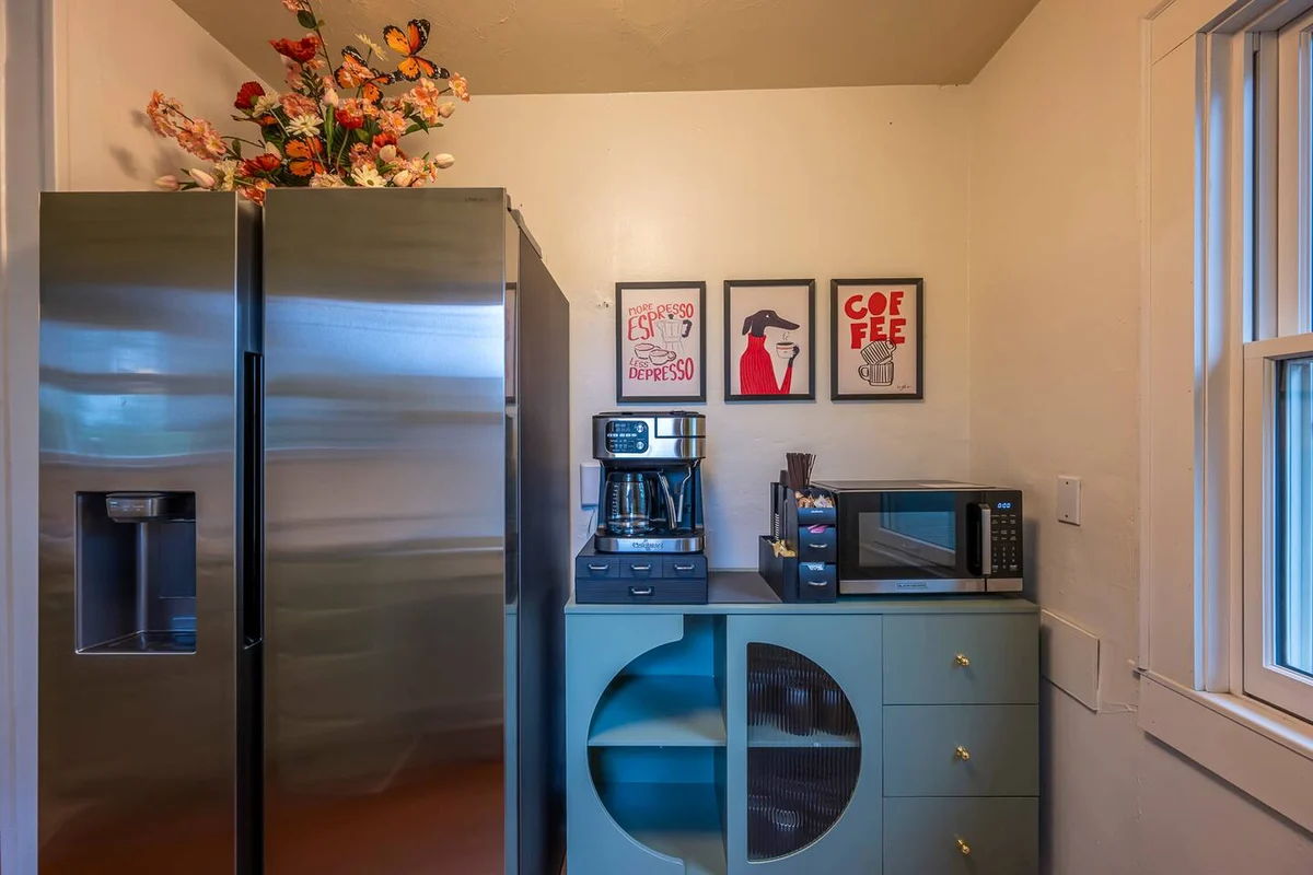 Storybook Escape: Hidden Speakeasy, Hot Tub, Sauna #19