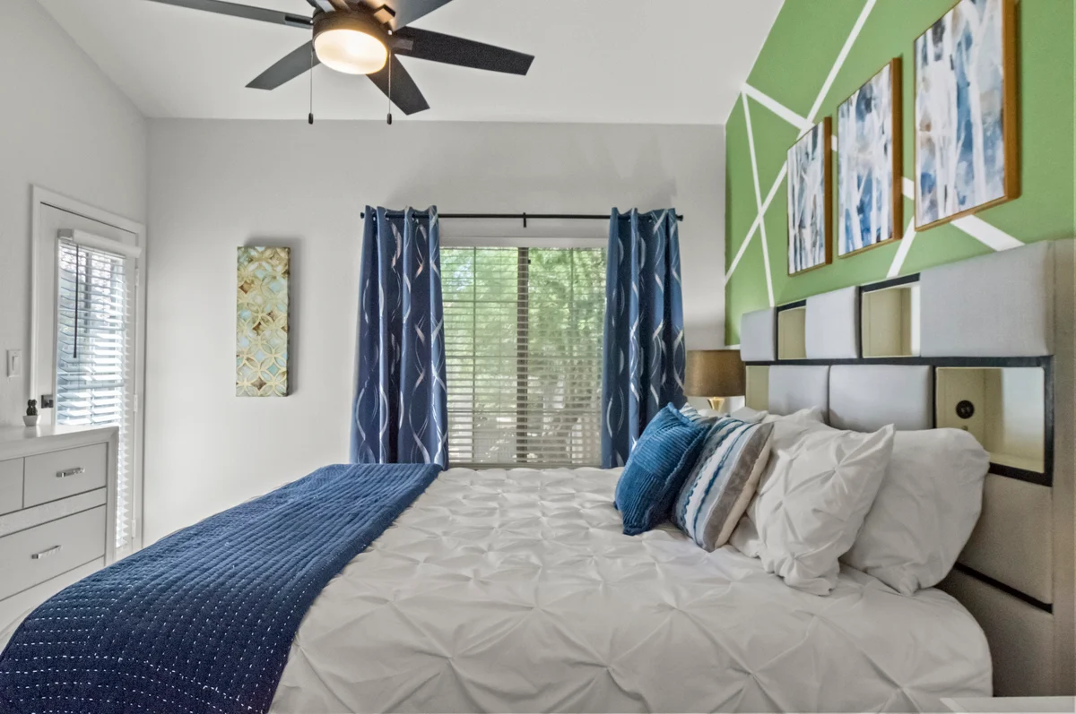 Bedroom 1 image 1