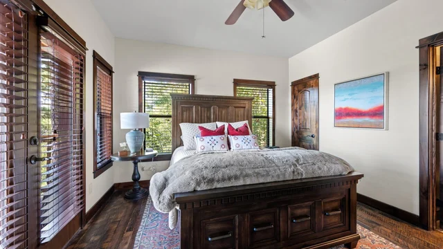 Bedroom 1 image 1
