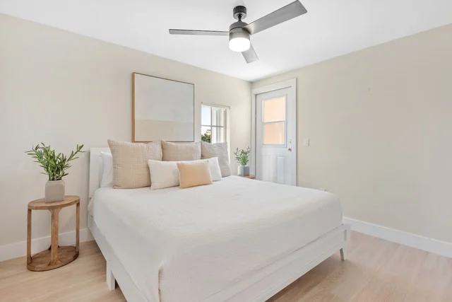 Bedroom 1 image 1