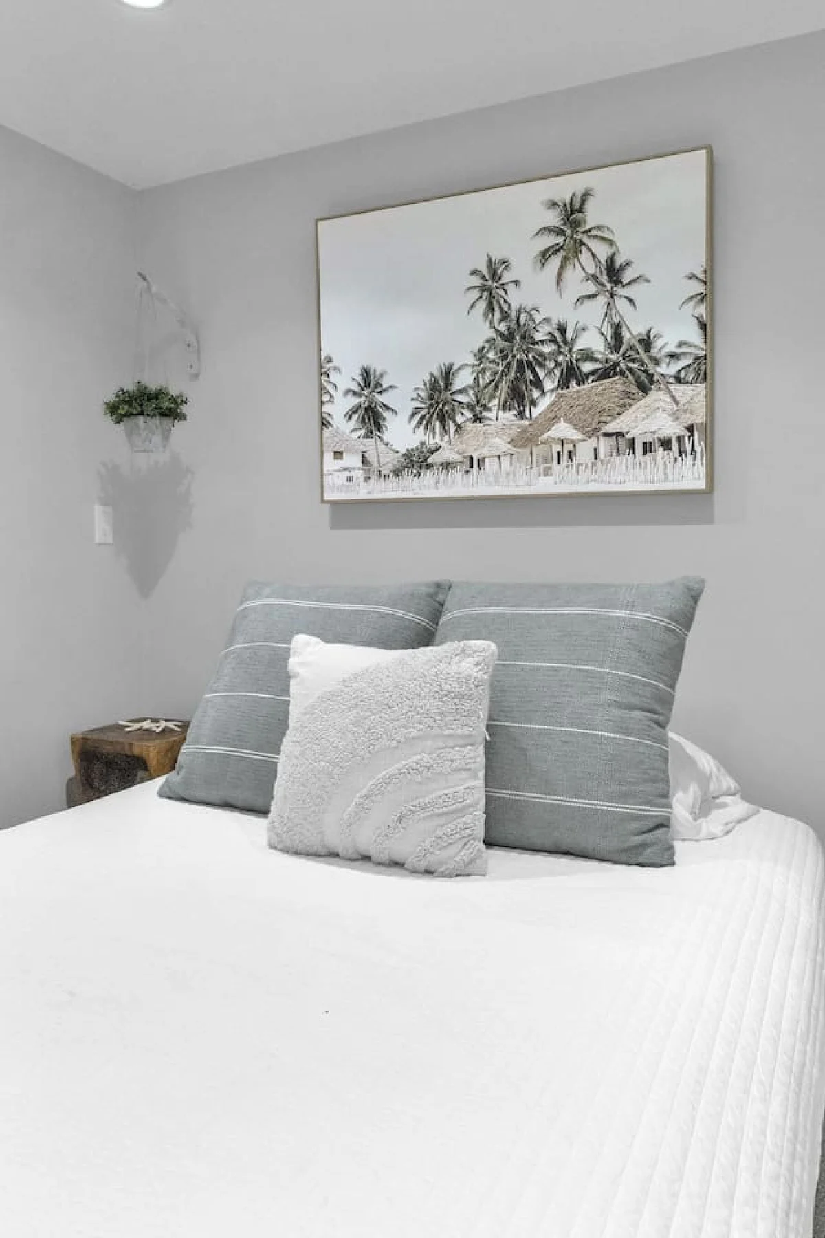 Bedroom 3 image 1