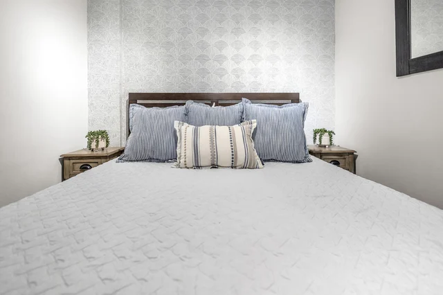 Bedroom 3 image 1