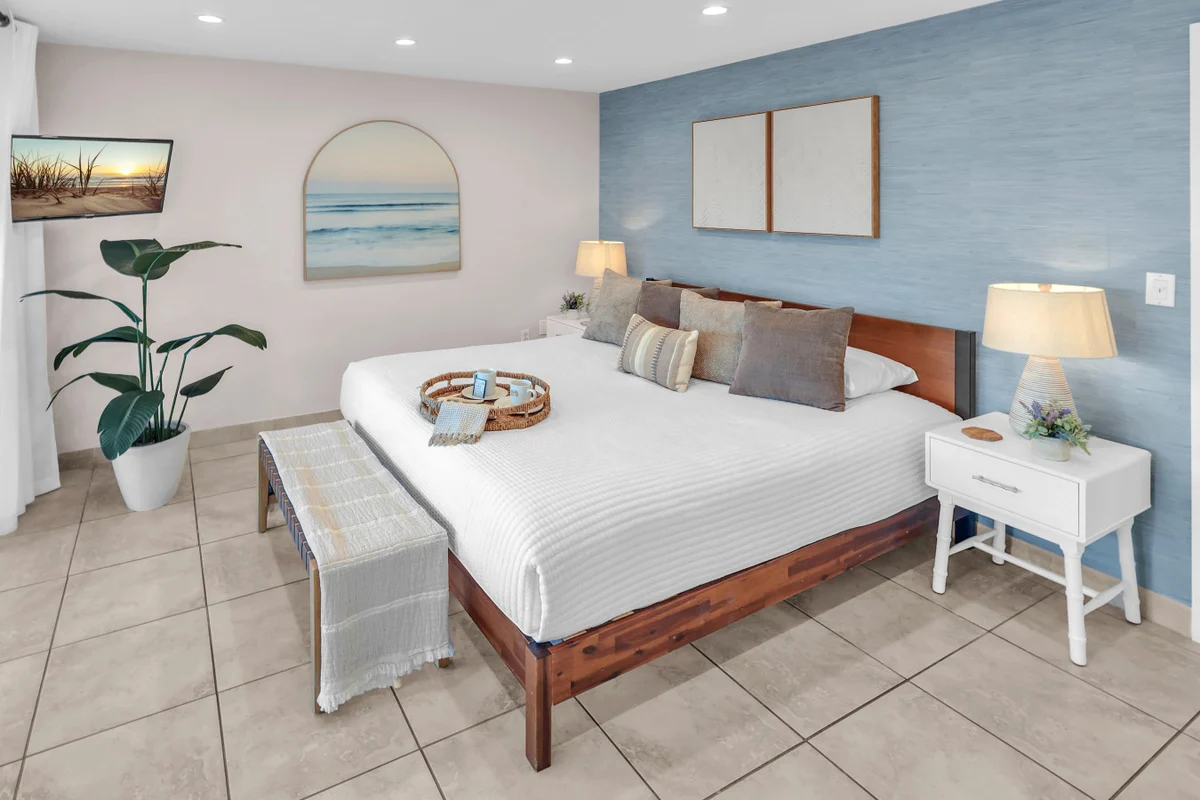 Bedroom 1 image 1