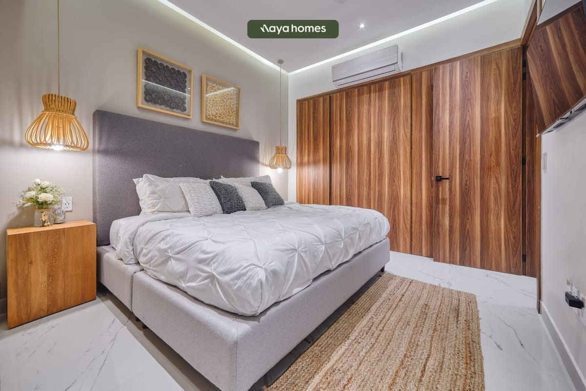 Bedroom 1 image 1