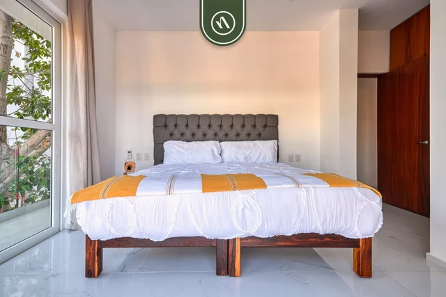 Bedroom 1 image 1