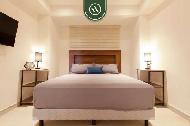 Bedroom 1 image 1