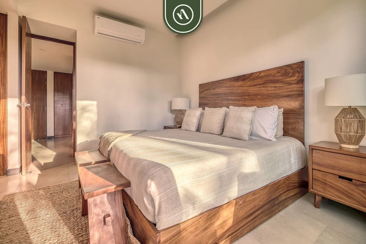 Bedroom 3 image 1