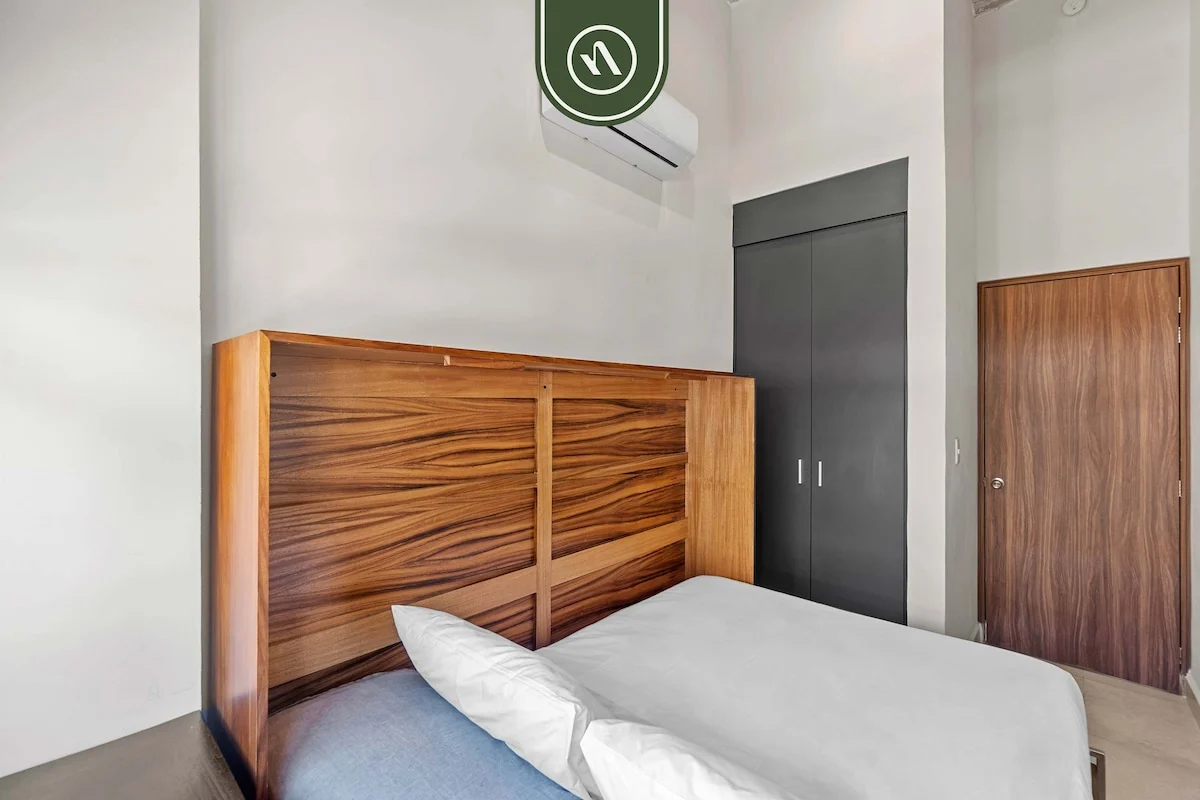 Bedroom 3 image 1