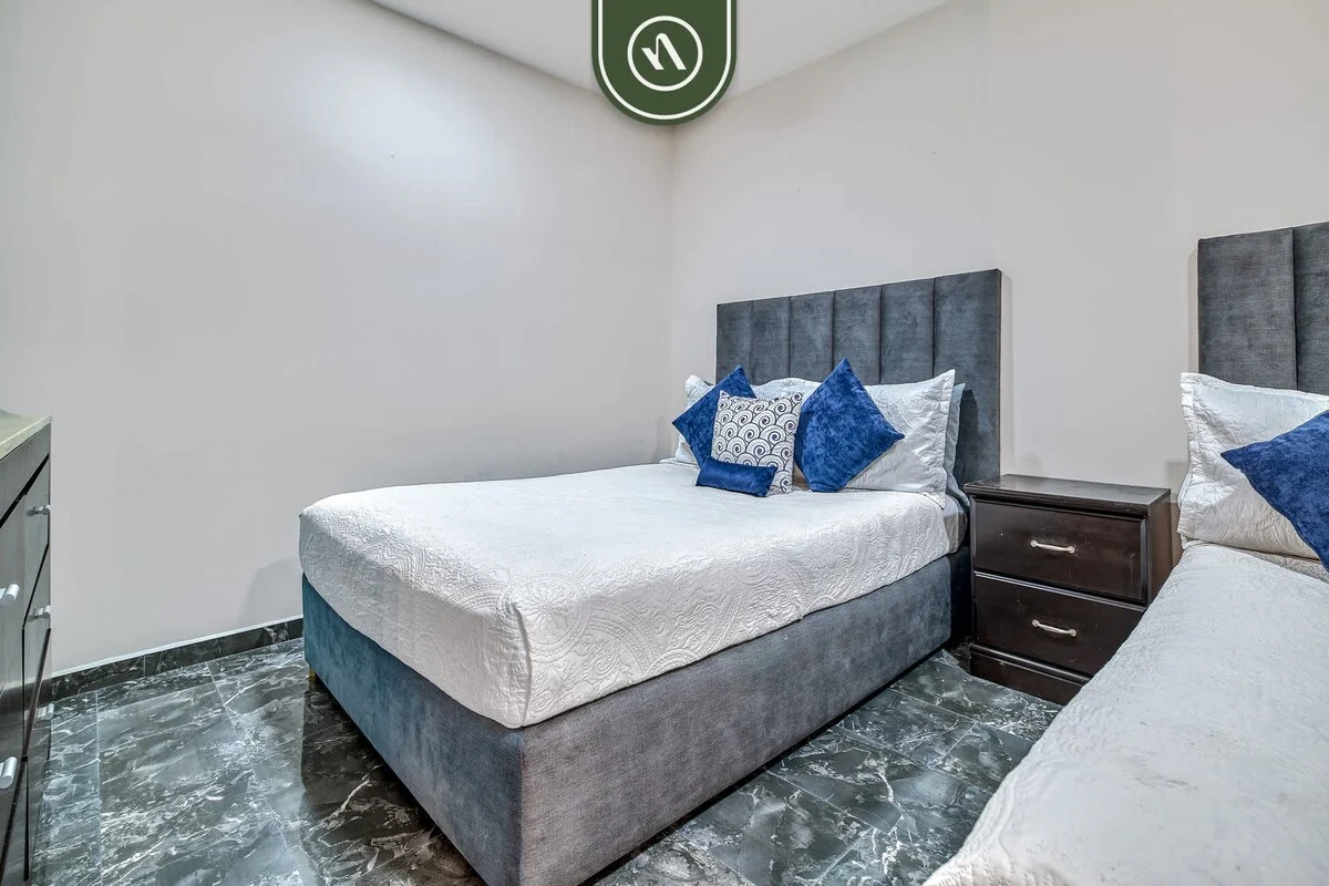 Bedroom 1 image 1