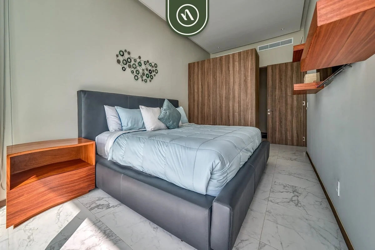 Bedroom 1 image 1