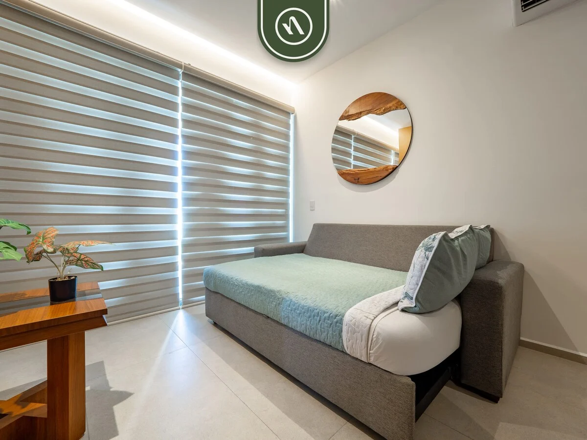 Bedroom 1 image 1