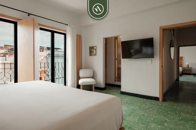 Bedroom 1 image 1