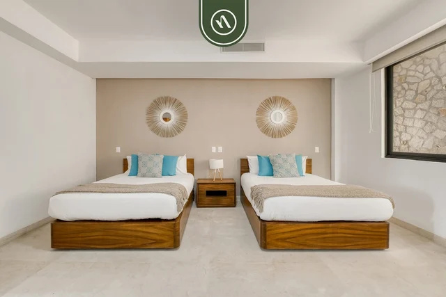 Bedroom 3 image 1