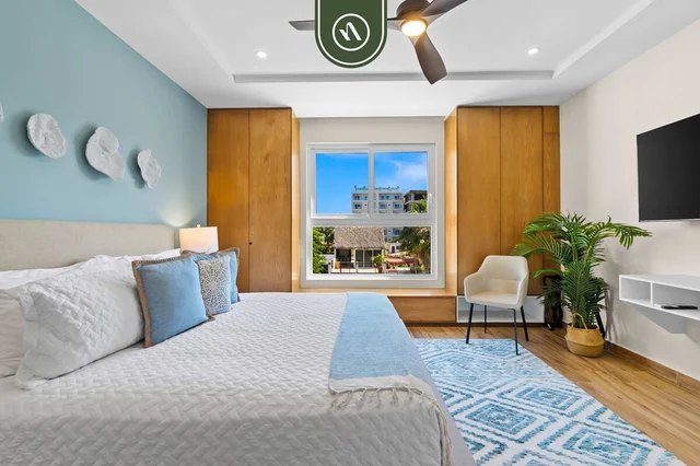 Bedroom 1 image 1