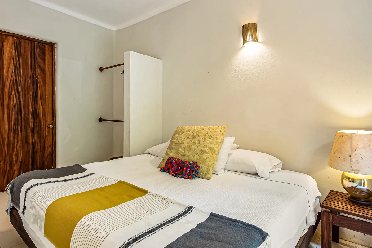 Bedroom 1 image 1
