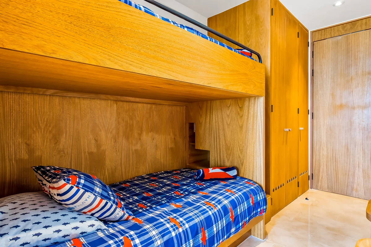 Bedroom 1 image 1
