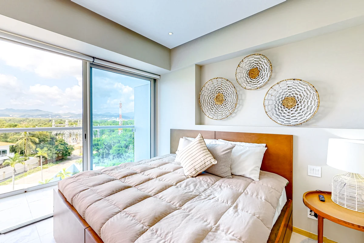 Bedroom 1 image 1