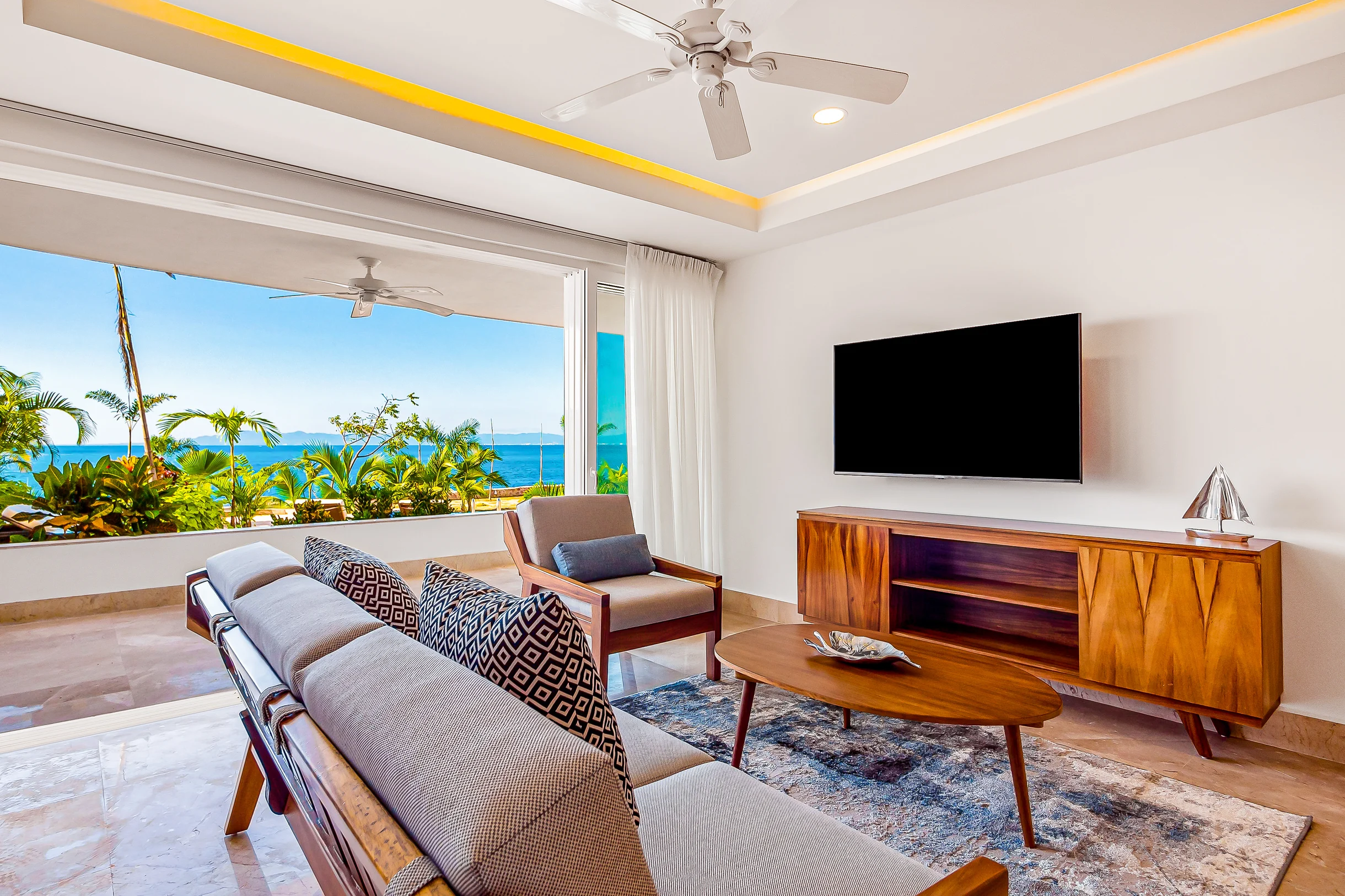 Condo in Puerto Vallarta property photo 2