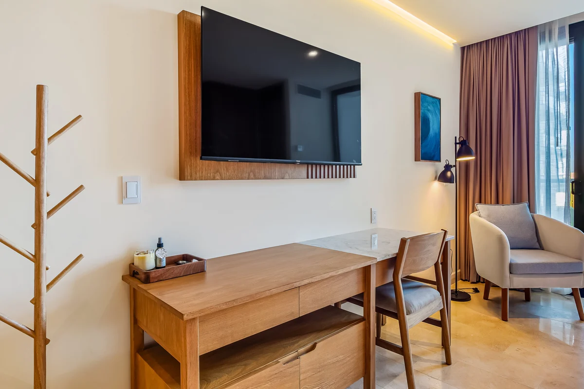 Bedroom 1 image 1
