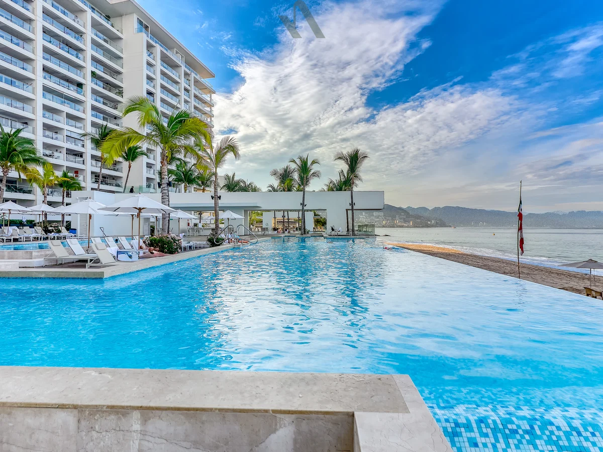Condo in Puerto Vallarta property photo 3