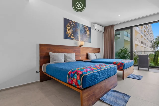 Bedroom 1 image 1