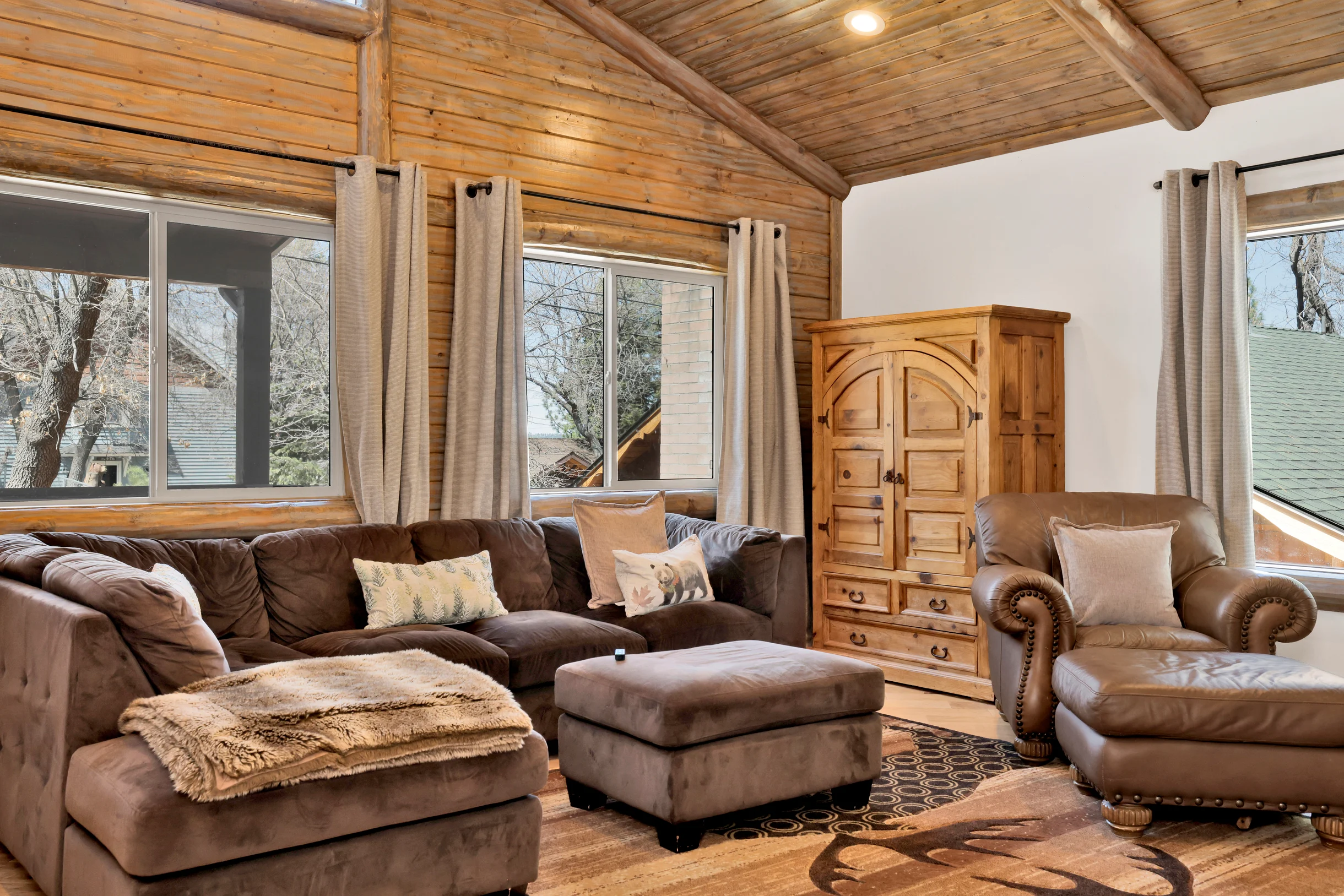 Property in Big Bear Lake property photo 3