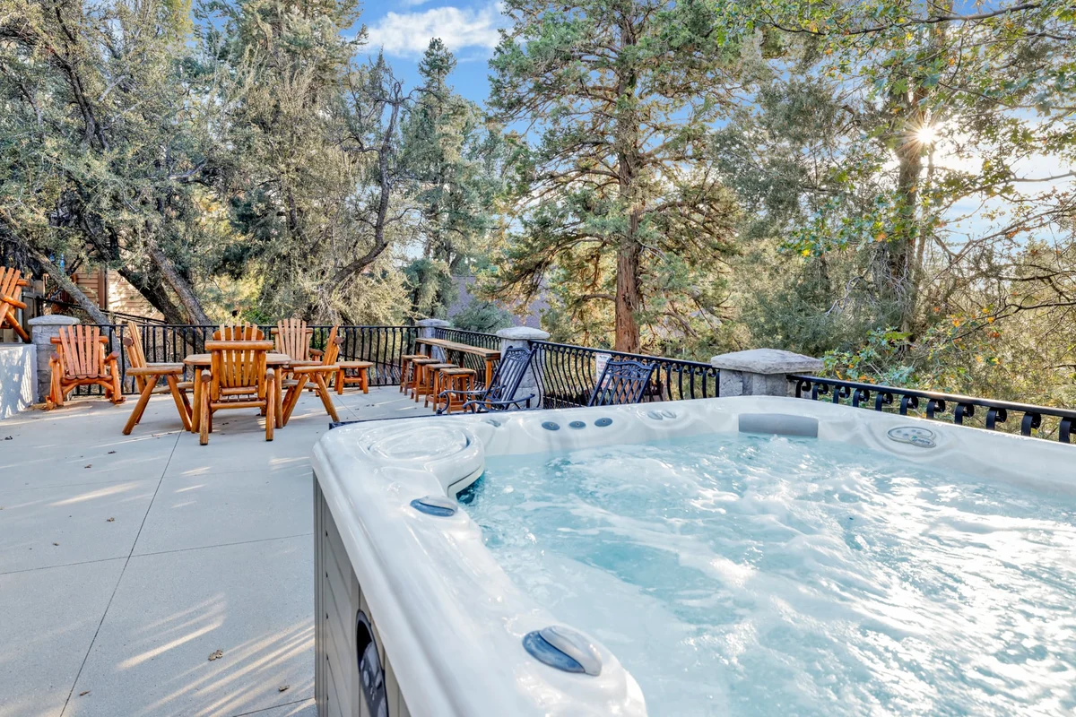 Property in Big Bear Lake property photo 2