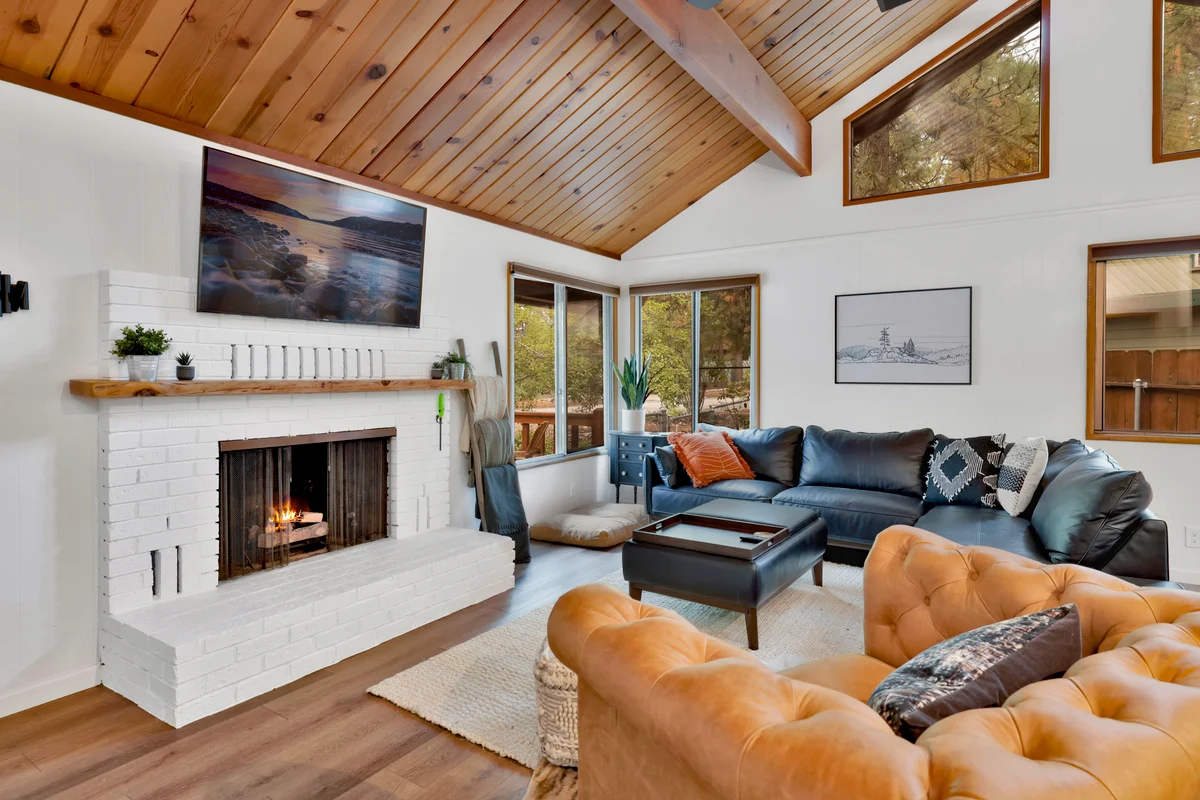 Property in Big Bear Lake property photo 3
