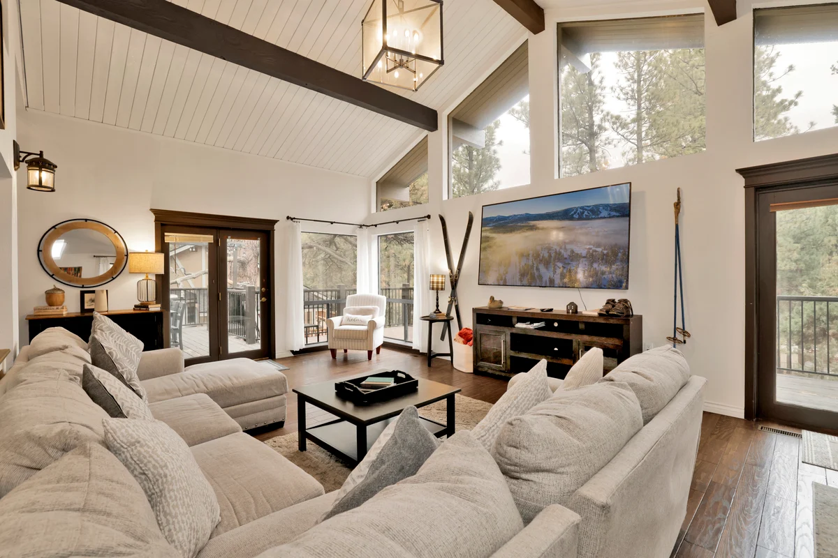 Property in Big Bear Lake property photo 3