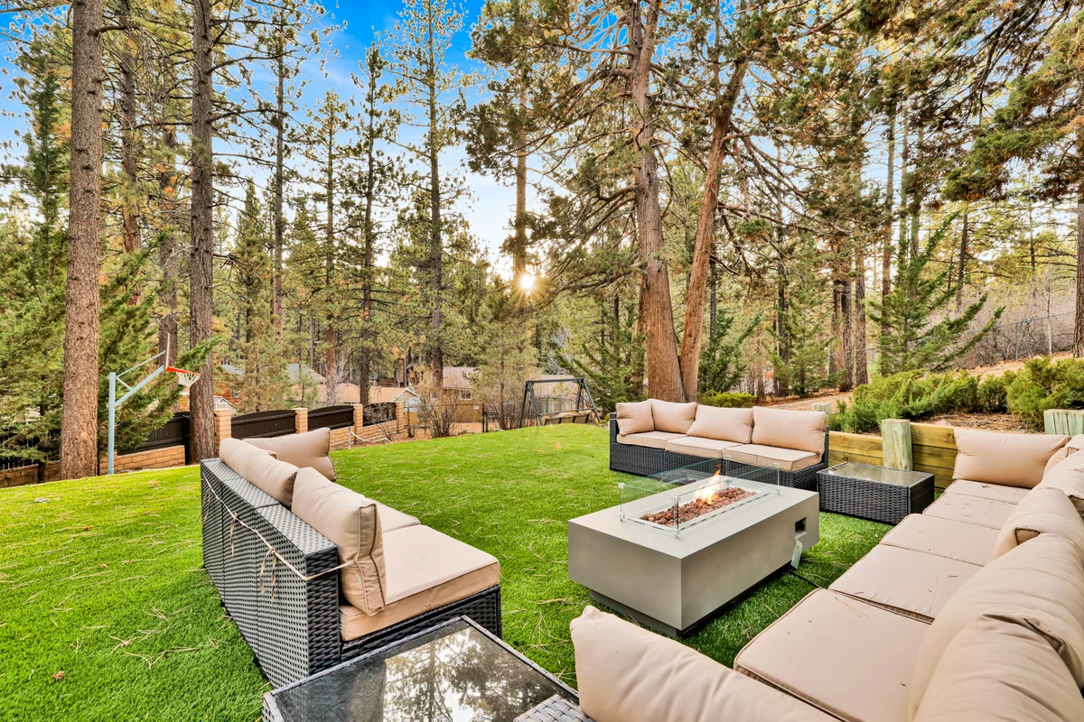 Property in Big Bear Lake property photo 2