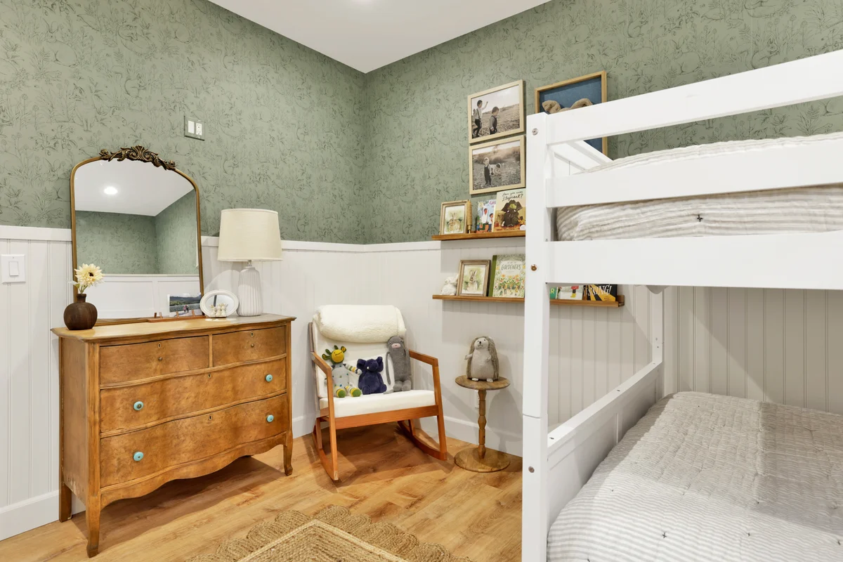 Bedroom 3 image 1