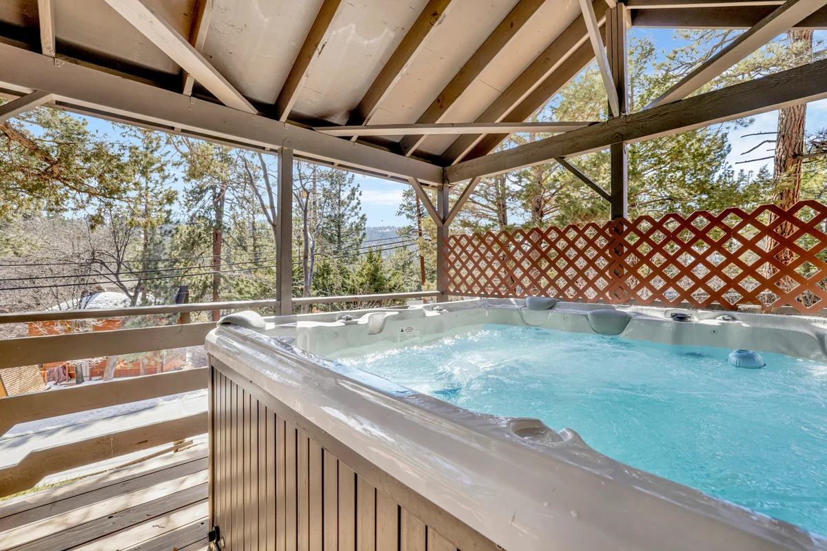 Property in Big Bear Lake property photo 3