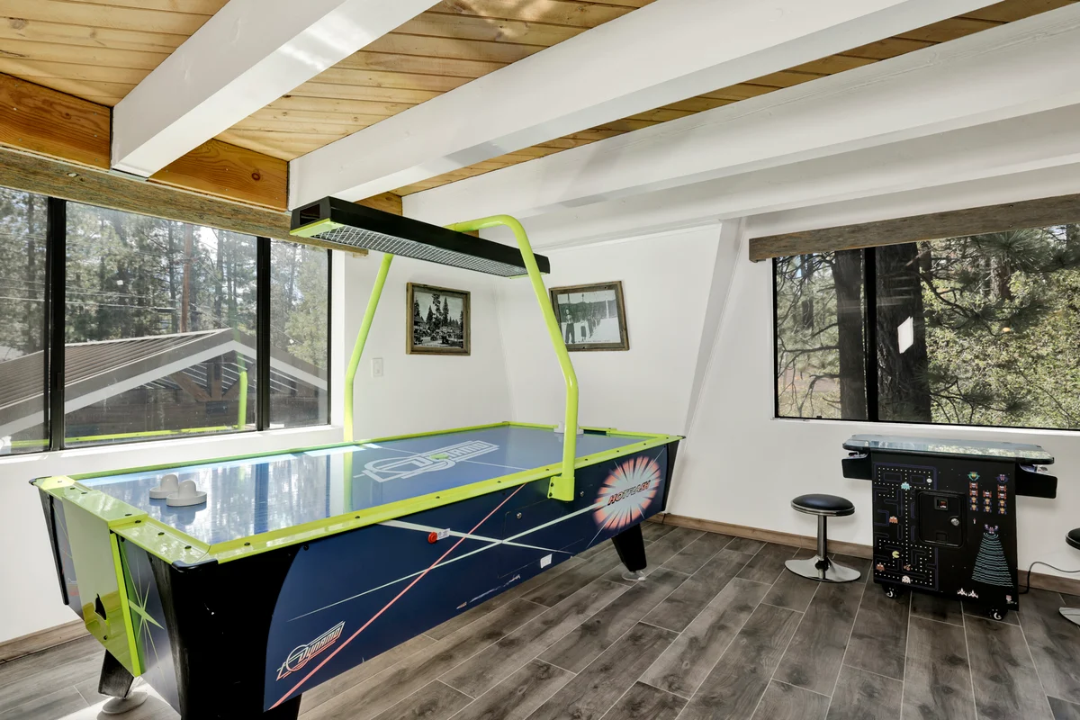 Property in Big Bear Lake property photo 4