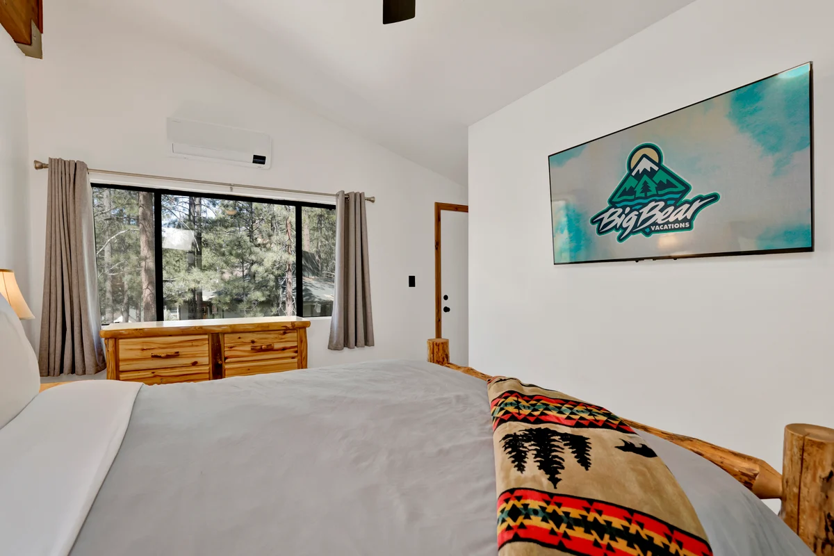 Bedroom 1 image 1