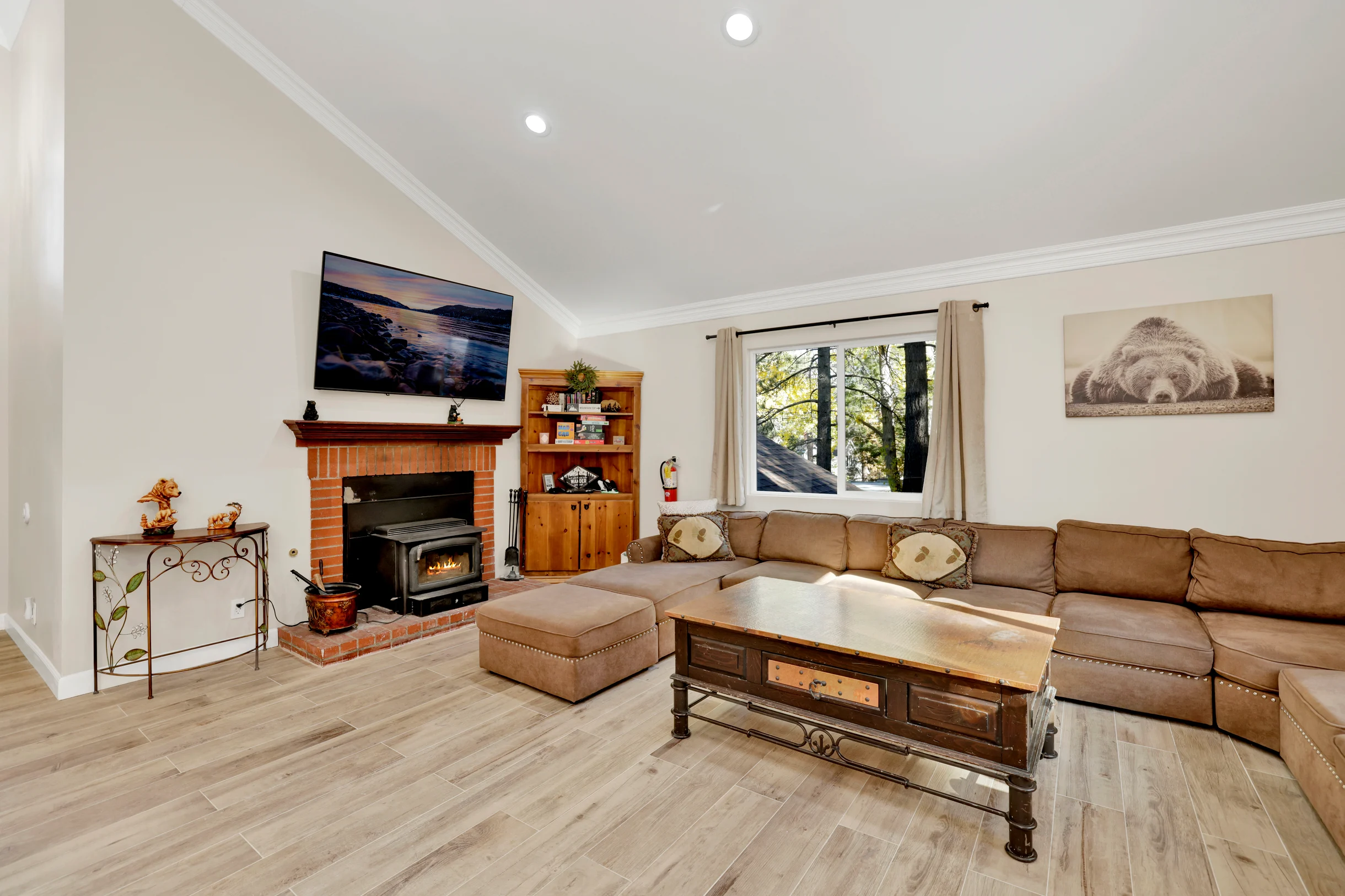 Property in Big Bear Lake property photo 4